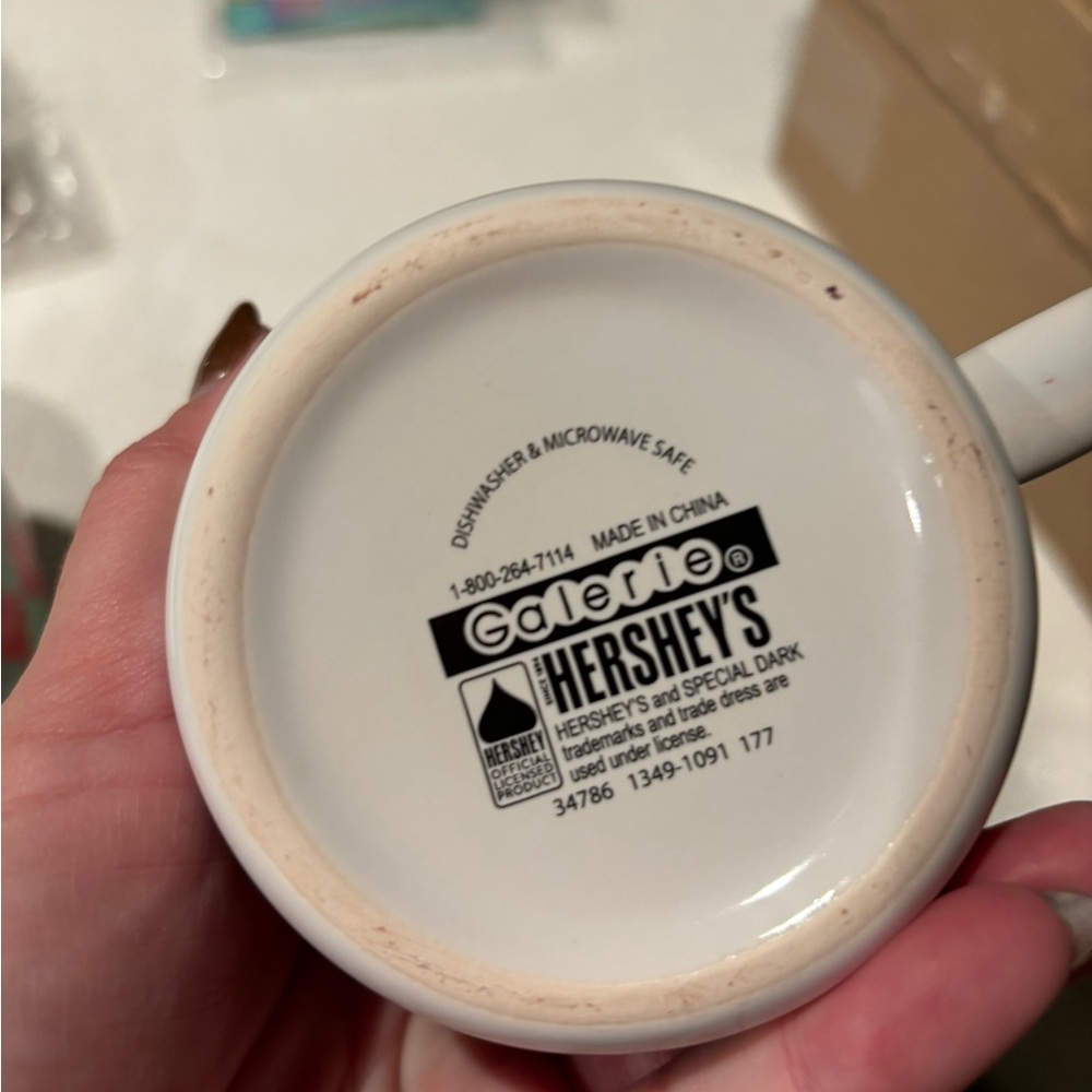 Hersheys mug - Picture 2 of 4